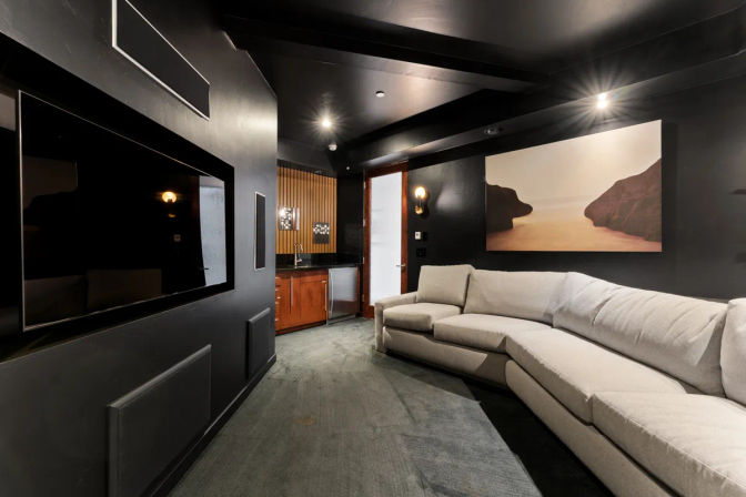 Wander Big Sur Coast: Luxury Oceanfront Escape in San Simeon, 5-Bedroom Retreat image 23