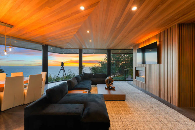 Wander Big Sur Coast: Luxury Oceanfront Escape in San Simeon, 5-Bedroom Retreat image 13