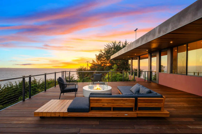 Wander Big Sur Coast: Luxury Oceanfront Escape in San Simeon, 5-Bedroom Retreat image 12
