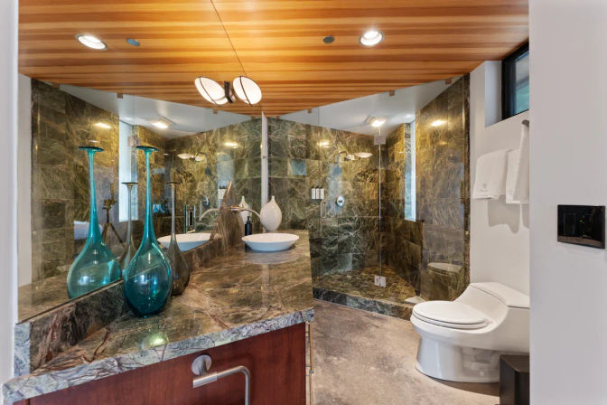 Wander Big Sur Coast: Luxury Oceanfront Escape in San Simeon, 5-Bedroom Retreat image 32