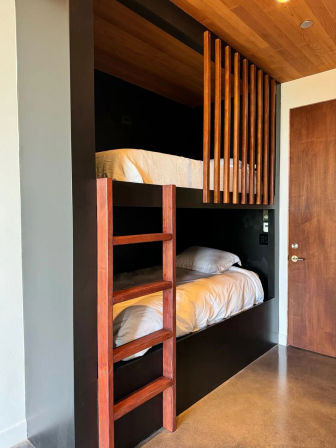 Wander Big Sur Coast: Luxury Oceanfront Escape in San Simeon, 5-Bedroom Retreat image 19