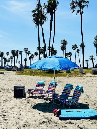 Ultimate Beach Setup: Everything You Need, Including Umbrella, Chairs, Beach Games & More (2-4 People) image 9