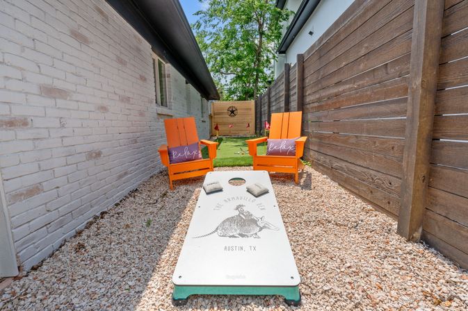 The Armadillo Zen Den: Designer Retreat in Travis Heights - Cowboy Pool, Putt-Putt, Cornhole & More image 47