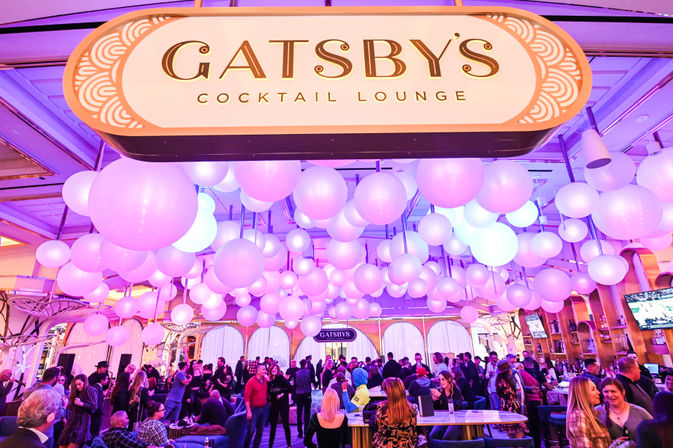 Gatsby's Cocktail Lounge: Roaring 20's Party Package image 4
