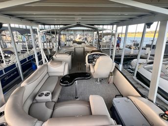 Ultimate Bachelorette Boat Day on Lake Travis: Devil's Cove Party image 7