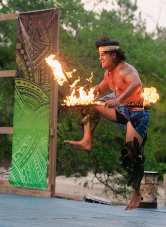 Island Vibes by the River: Polynesian Luau Show & Dinner Experience image 2