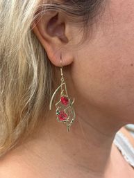 UV Resin Workshop: Create Floral Jewelry image 16