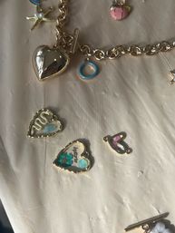 UV Resin Workshop: Create Floral Jewelry image 18