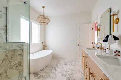 The Lyric: Modern 4-Bedroom Retreat with Rooftop Access and Fire Pit image 9