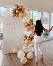 30A Balloon Bliss: Stunning Bachelorette Balloon Arches, Garlands & Custom Decor image 9