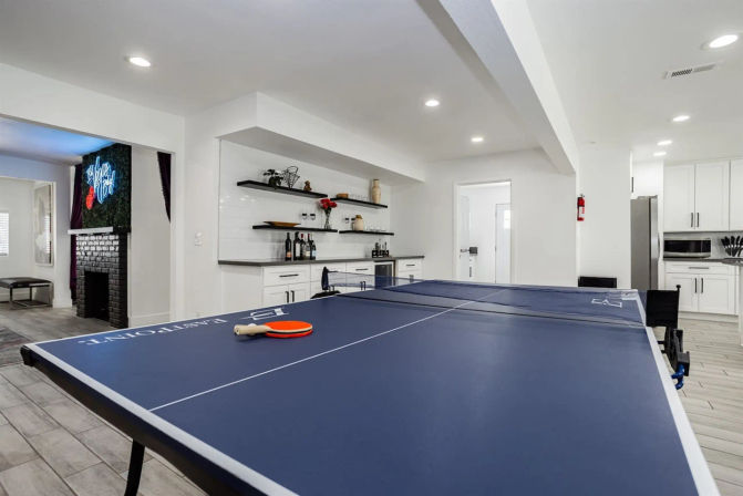 The Entertainer: Vegas Retreat Near The Strip image 16
