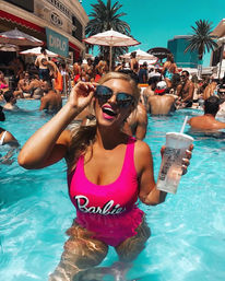 Vegas Pool Party Crawl with VIP-hosted Entry & Open Bar on Party Bus image 2