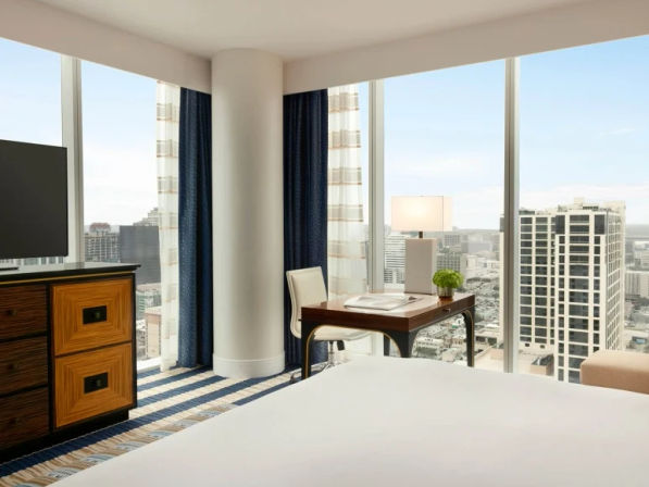 Fairmont Austin: Luxury Downtown Austin Getaway with Spa, Dining & Premier Stays image 16