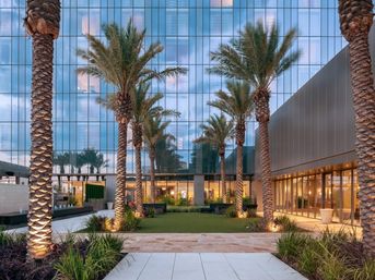 Fairmont Hotel: Luxury Downtown Austin Getaway with Spa, Dining & Premier Stays image 7