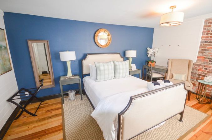 The Inns: 9-Bedroom Victorian Home with Additional 1-Bedroom Guest Cottage in Downtown Charleston image 39