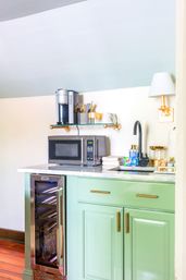 The Inns: 9-Bedroom Victorian Home with Additional 1-Bedroom Guest Cottage in Downtown Charleston image 43