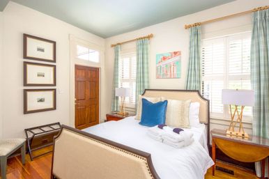 The Inns: 9-Bedroom Victorian Home with Additional 1-Bedroom Guest Cottage in Downtown Charleston image 22