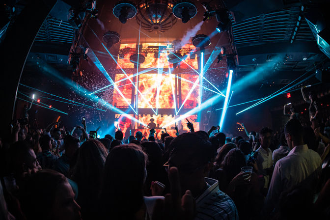 VIP's ONLY: Vegas Night Club Crawls with Party Bus Transportation, Drink Specials, No Lines & No Covers image 5