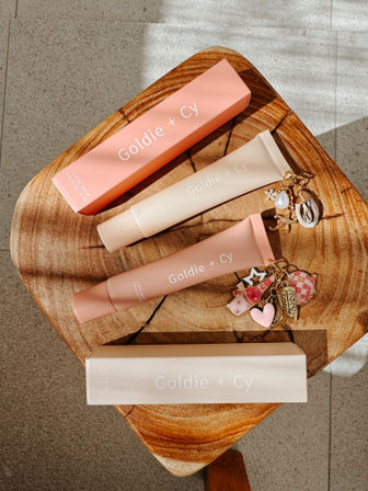 Goldie + Cy | Private Lipgloss Charm Bar Party  image 2