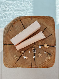 Goldie + Cy | Private Lipgloss Charm Bar Party  image 4