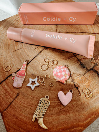 Goldie + Cy | Private Lipgloss Charm Bar Party  image 7