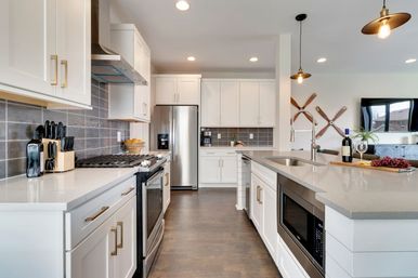 Aviator-Themed 3BR Escape with Skyline Views & Rooftop Vibes image 8