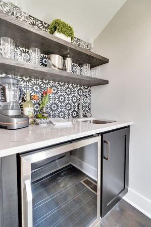 Aviator-Themed 3BR Escape with Skyline Views & Rooftop Vibes image 15