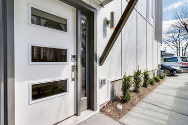 Aviator-Themed 3BR Escape with Skyline Views & Rooftop Vibes image 12