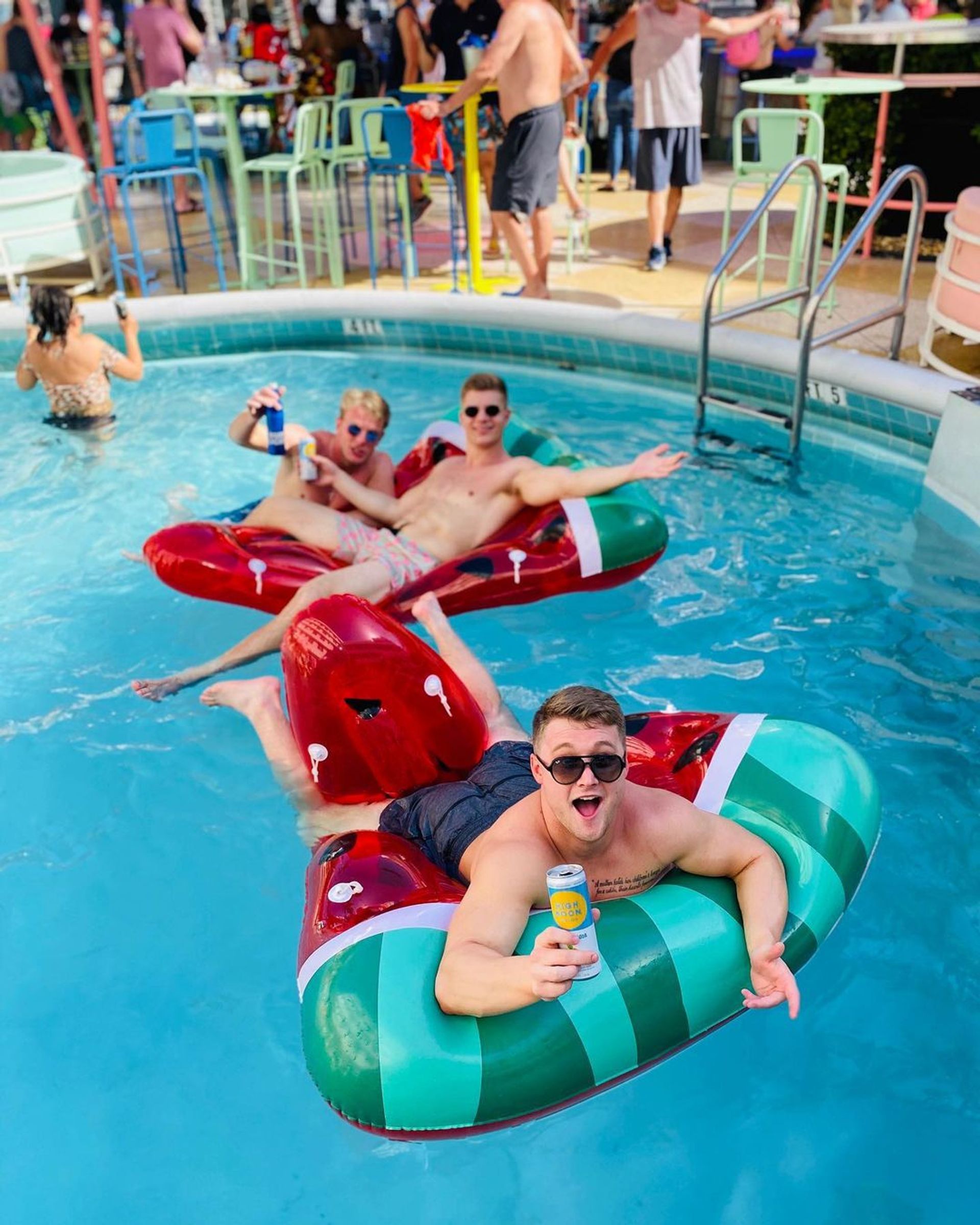 Best Miami Pool Parties for your Bachelor Party