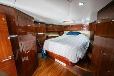 Luxury 54′ Savannah Party Yacht: BYOB Cruise with Experienced Captain, Lily Pad Mat & All-Inclusive Amenities image 11