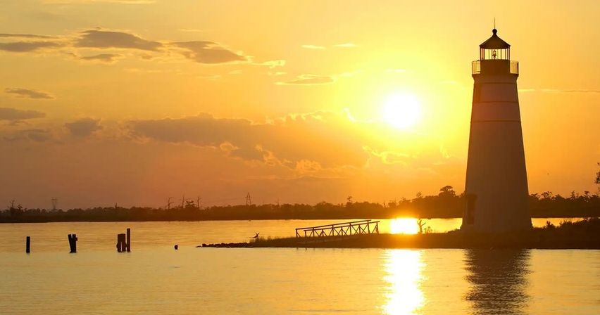 Private Captained Tiki Booze Cruise on Lake Pontchartrain (BYOB) image 6