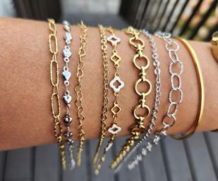 Permanent Jewelry Experience: Custom Chains & Charms, No Welding Needed image 2