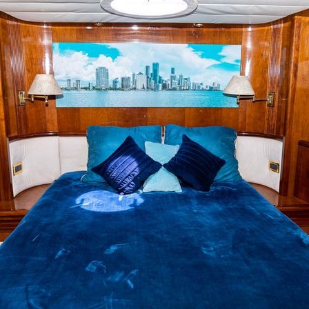 BYOB Luxury Charter on 80' Azimut (Up to 12 Passengers) image 13