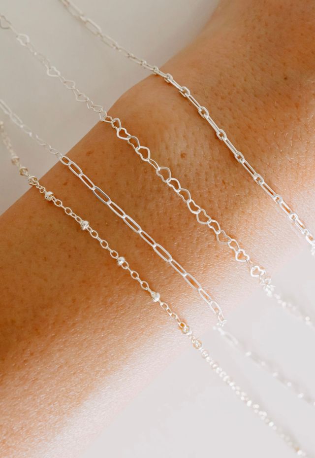 Mobile Permanent Jewelry & Charm Bar image 3