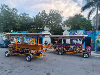 Miami Pedal Pub Bike & Brunch Tour image 9