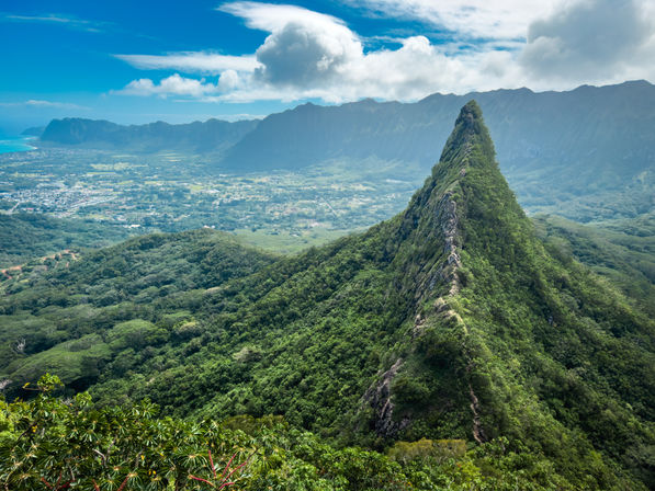 Hiking Tour of Oahu's Most Iconic Mountain Peak with Optional Transportation & Photographer image 10