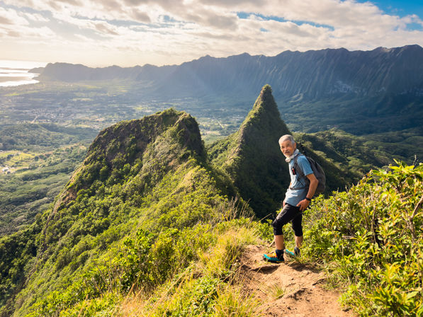 Hiking Tour of Oahu's Most Iconic Mountain Peak with Optional Transportation & Photographer image 8