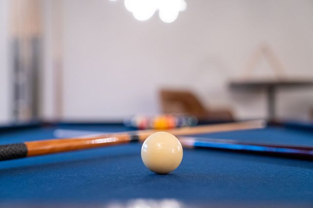 Tucasa in Tucson: 2 Fire Pits, Jacuzzi, Mini Golf, Gameroom & Pool image 3