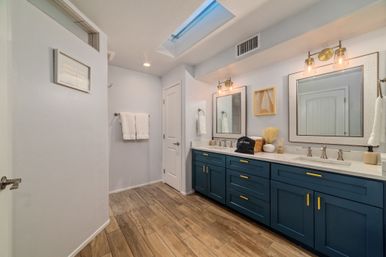 Tucasa in Tucson: 2 Fire Pits, Jacuzzi, Mini Golf, Gameroom & Pool image 15