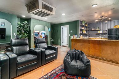Tucasa in Tucson: 2 Fire Pits, Jacuzzi, Mini Golf, Gameroom & Pool image 10