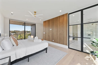 Wander Austin Oakhaven: Modern Luxury Retreat in Barton Hills, Austin: Game Room, Pool & Rooftop image 24