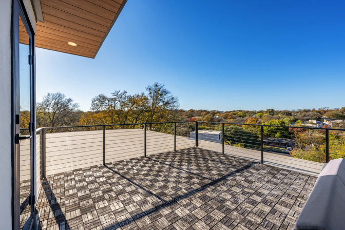 Wander Austin Oakhaven: Modern Luxury Retreat in Barton Hills, Austin: Game Room, Pool & Rooftop image 29