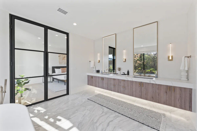Wander Austin Oakhaven: Modern Luxury Retreat in Barton Hills, Austin: Game Room, Pool & Rooftop image 26