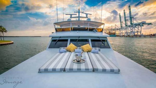 Insta-Worthy Luxury Yacht Experience with Onboard Jacuzzi image 4