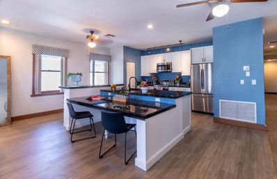 The Dirty South Suite: 2 BR Condo Upstairs from Dirty South Bar image 6