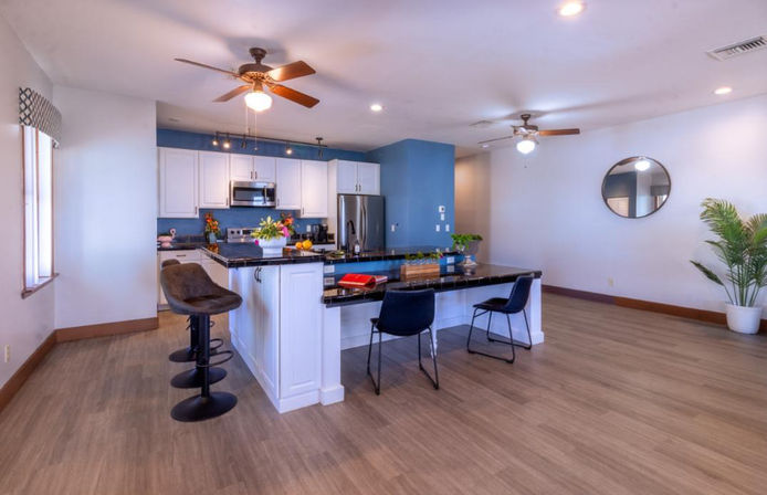 The Dirty South Suite: 2 BR Condo Upstairs from Dirty South Bar image 3