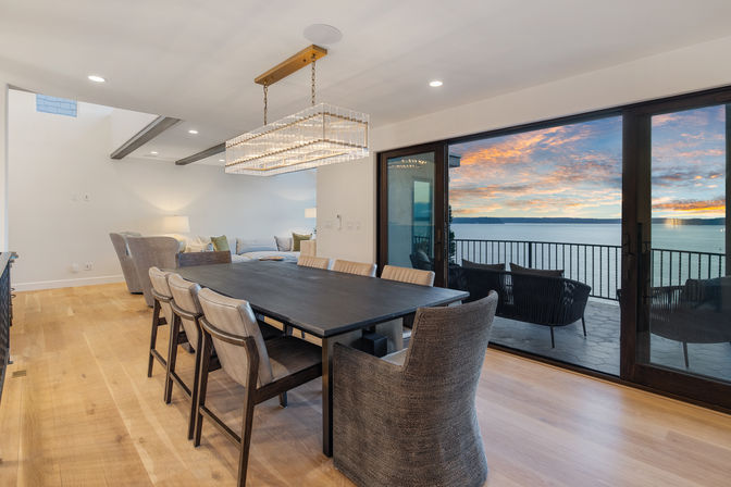 Wander West Seattle:  5 BR Retreat with Unmatched Puget Sound Views image 4