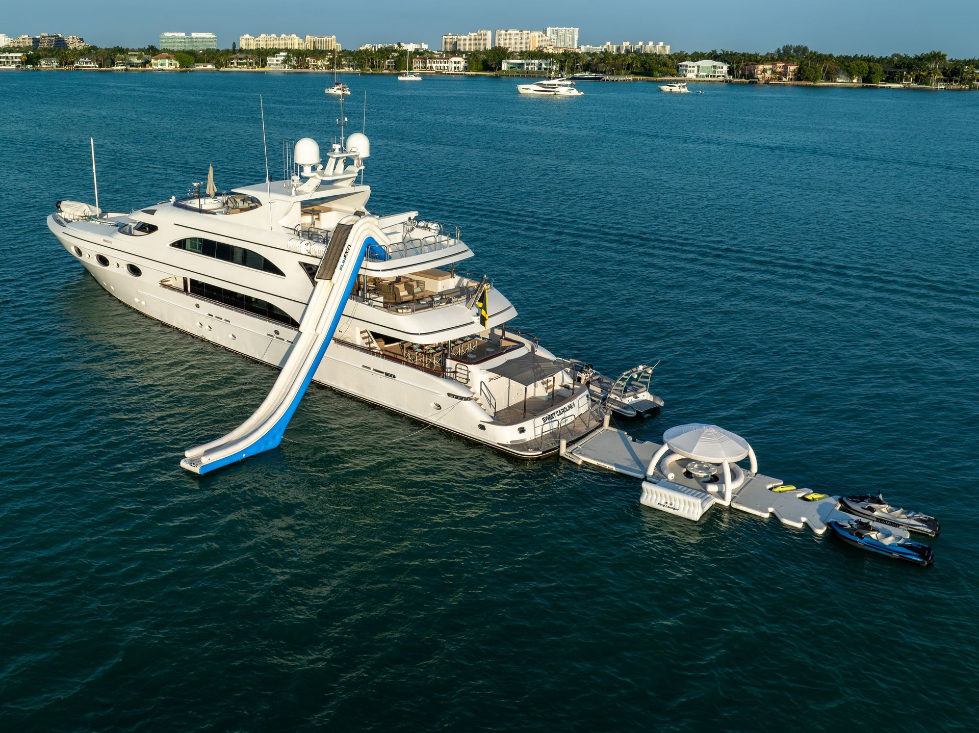 165ft Mega Yacht, Fully Loaded: Water Slide, Jacuzzi, Jet Skis, Tender, Floating Cabana, Masseuse & More image 1