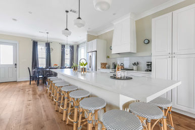 NOLA Luxury with Shared Heated Pool and Private Hot Tub image 7