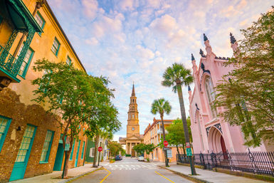 Discover Charleston: A Walk of the Top Sights by a Licensed Guide image 1